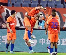 西甲赛程吃紧,山东泰山赛前复出首秀,话题不断,心理建设被强调 西甲赛程吃紧,山东泰山赛前复出首秀,话题不断,心理建设被强调